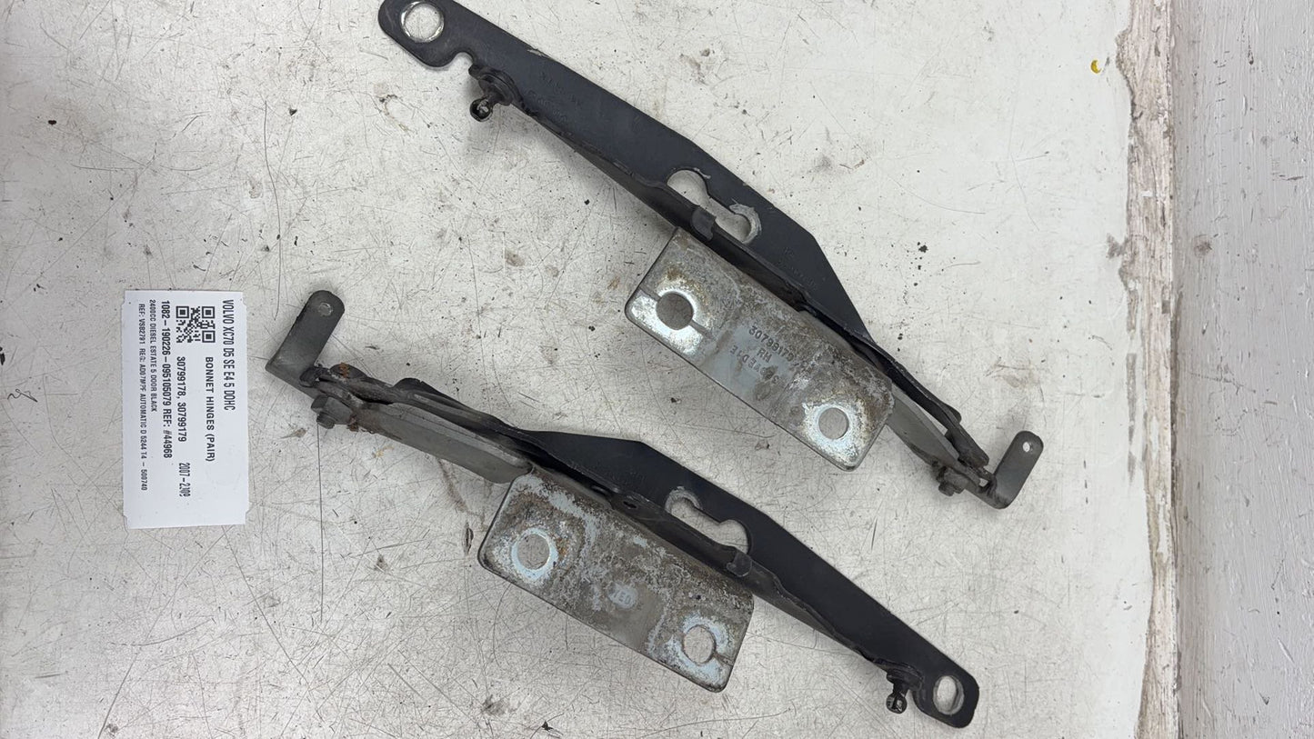 2004 - 2007 Volvo XC70 Estate Bonnet Hinge/Strut 30799178