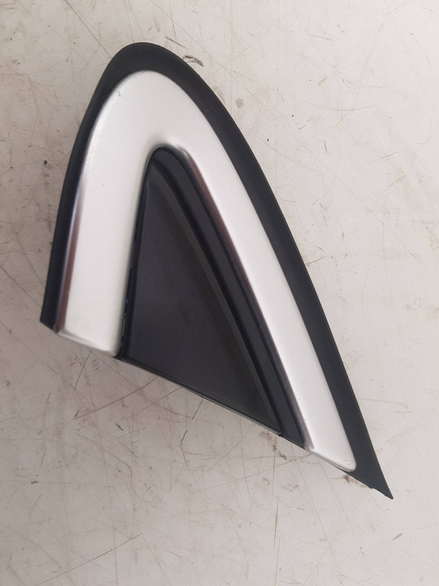 2012 - 2016 Volvo V40 Hatchback MIRROR TRIM (PASSENEGER SIDE) 31349229