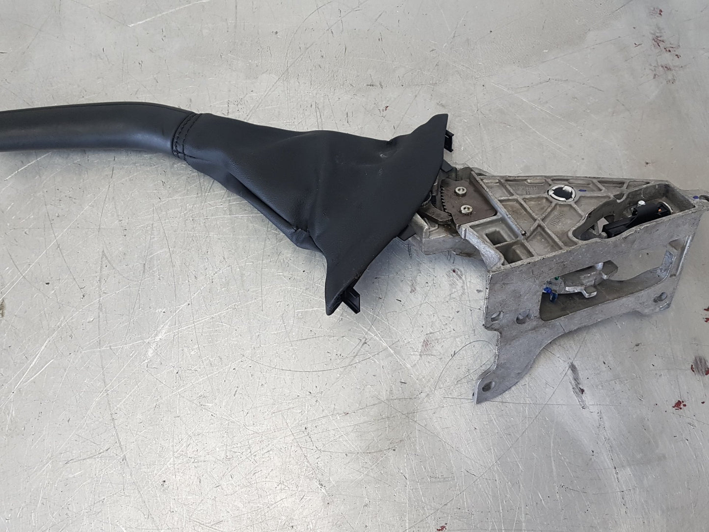 2012 - 2017 Volvo V40 Hatchback Handbrake Assembly 31381647