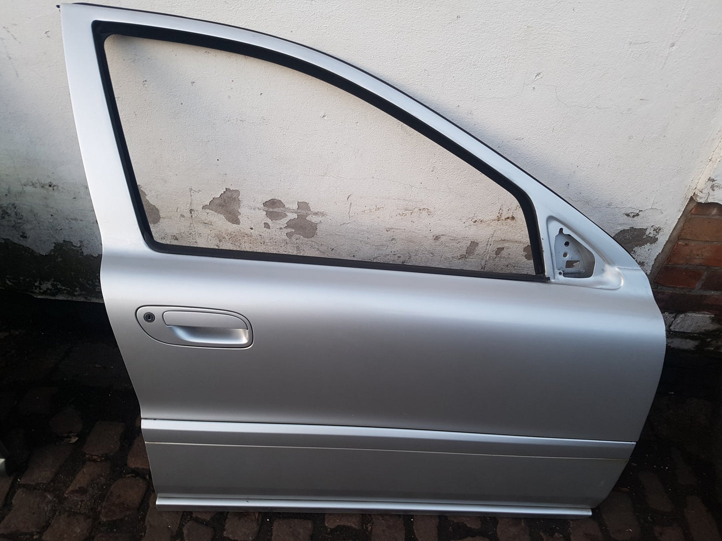 2007 Volvo V70 Estate DOOR - BARE (FRONT DRIVER SIDE) 31335589