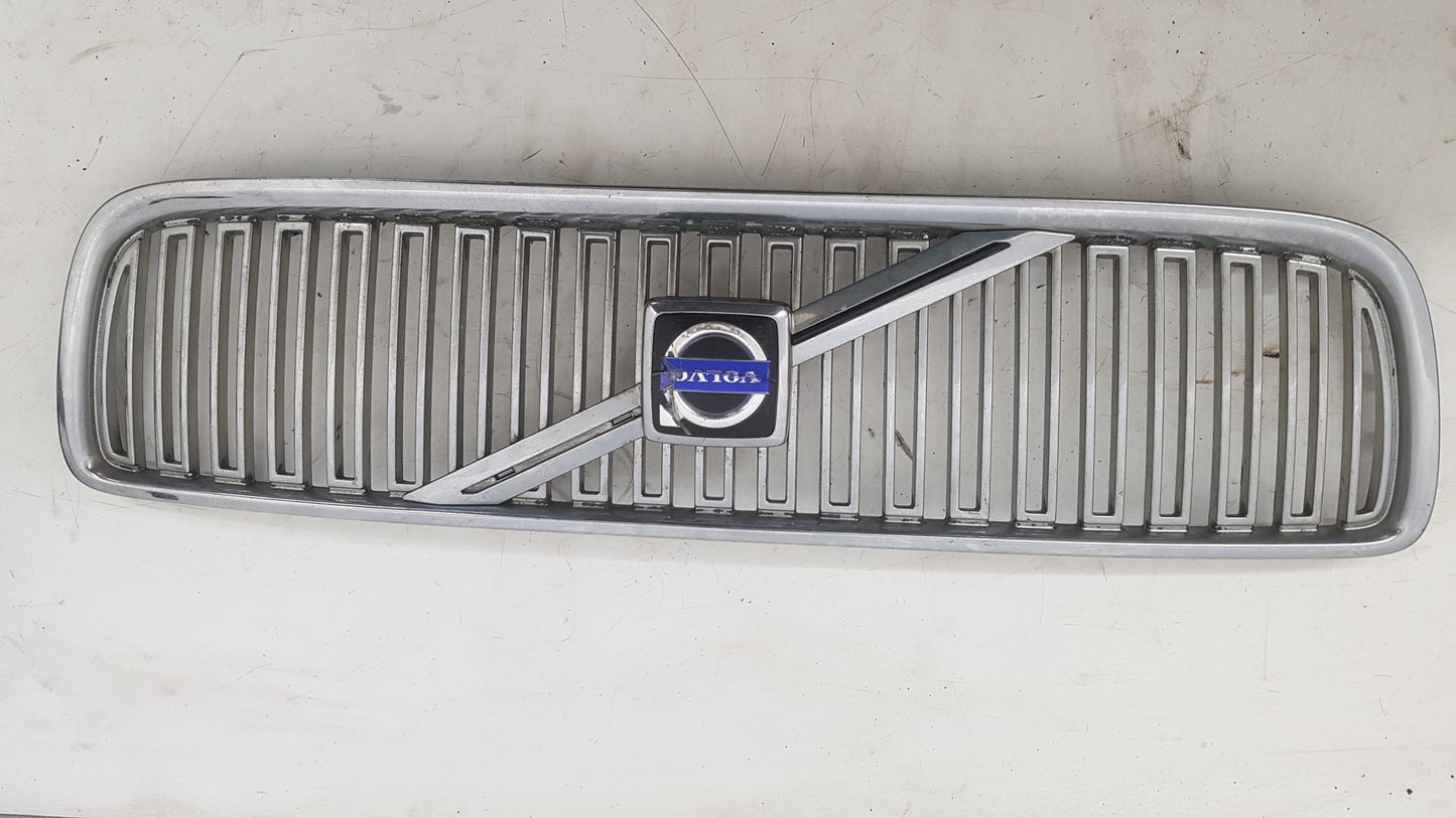 2005 - 2008 Volvo V70 Estate FRONT GRILL 08693346