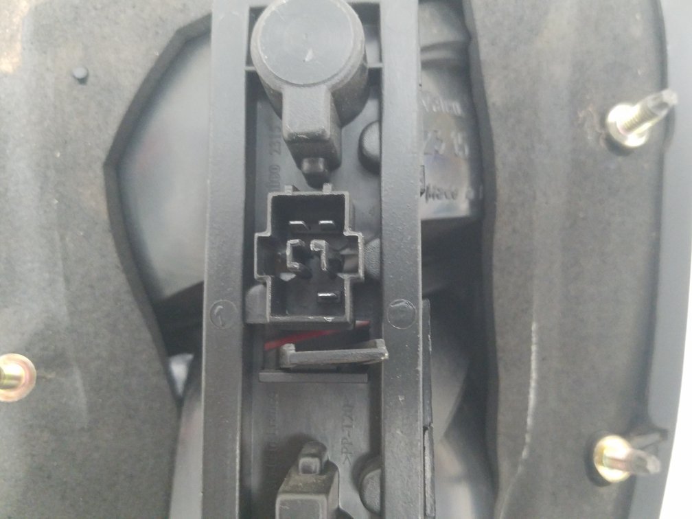 1997-2001 Saab 9-5 Left Taillight 4561551 VRAC Grade A