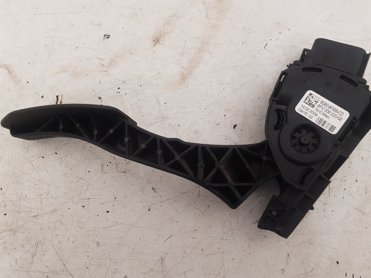 2008 - 2016 Volvo V70 Estate Accelerator Pedal 6G929F836CD. 6G92-9F836-CD