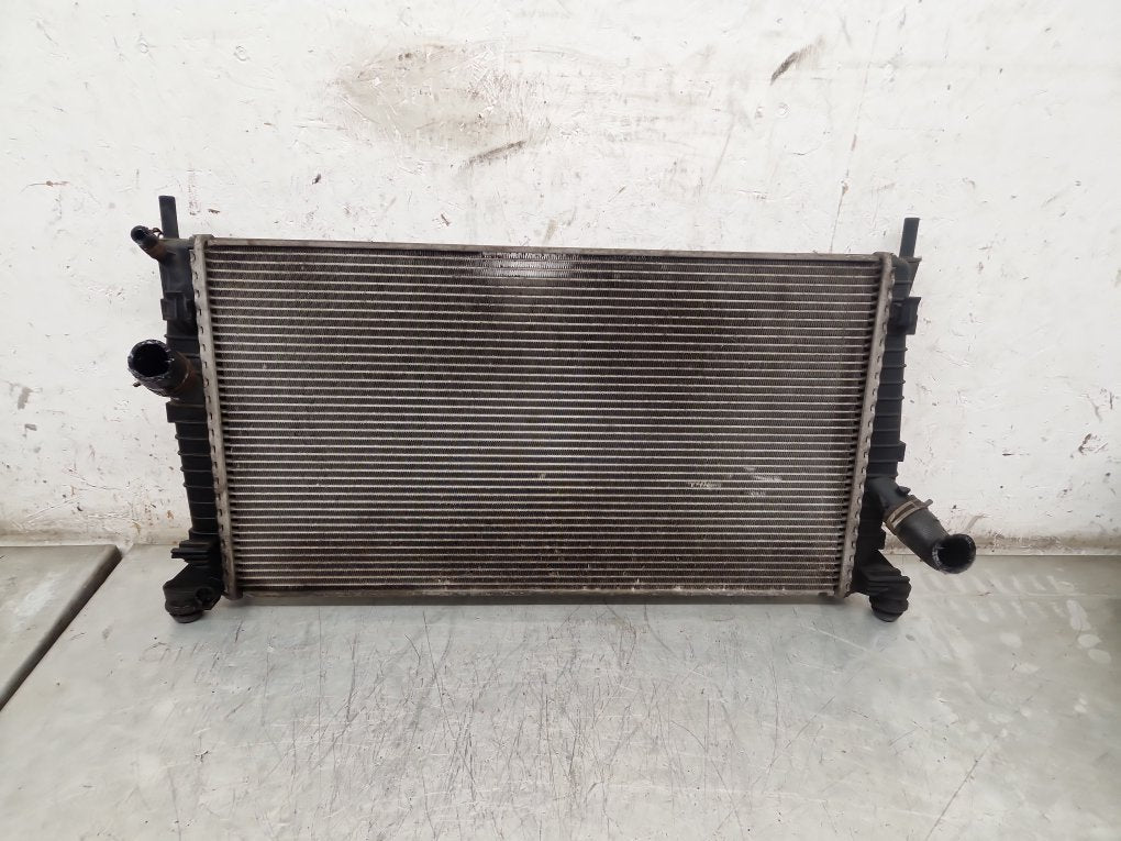 2005 - 2012 Volvo S40 Saloon Radiator 3M5H8005RK