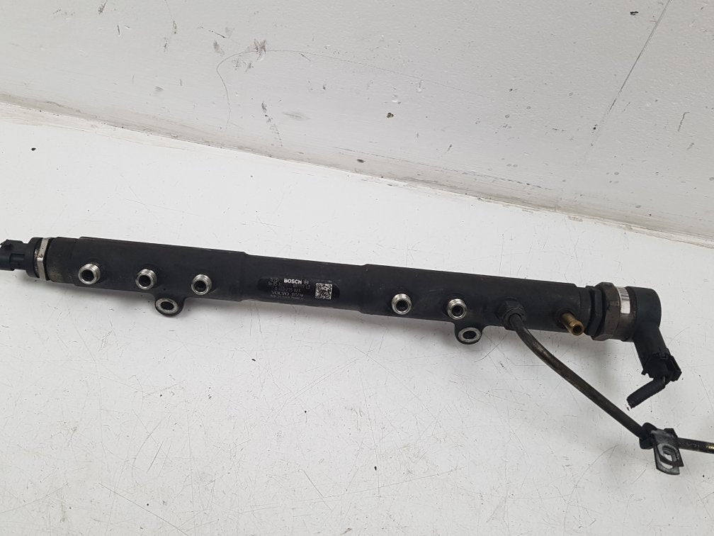 2005 - 2012 Volvo XC90 Estate Injection Rail 30757146