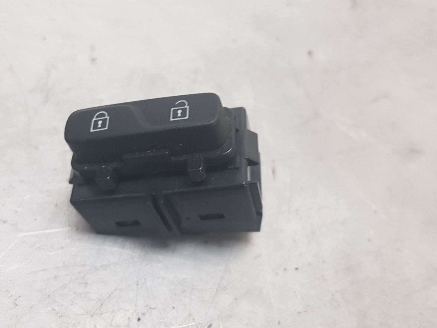 2011 - 2015 Volvo V70 Estate Central Locking Switch 31343100