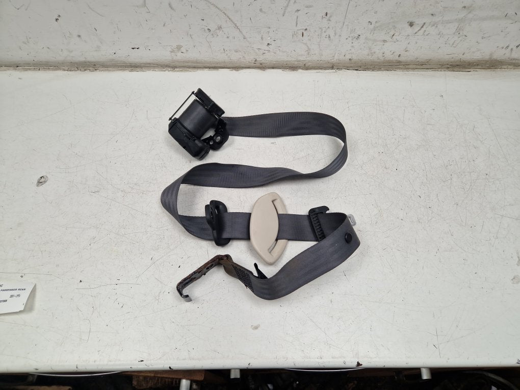 1998 - 2004 Saab 9-5 Estate Left Rear Seat Belt 5012588
