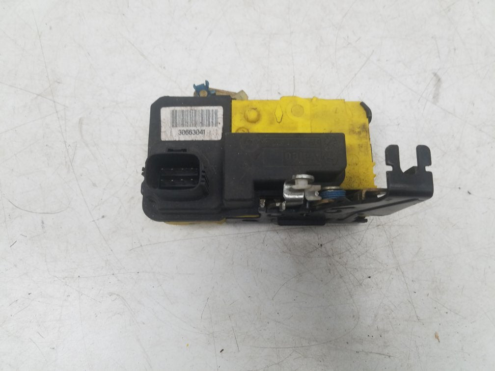 2000-2010 Volvo S60 V70 XC70 S80 XC90 Front Passenger Door Lock Actuator 30663041