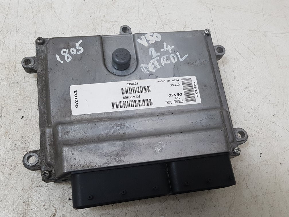 2004 - 2007 Volvo V50 Estate Engine ECU 30729800
