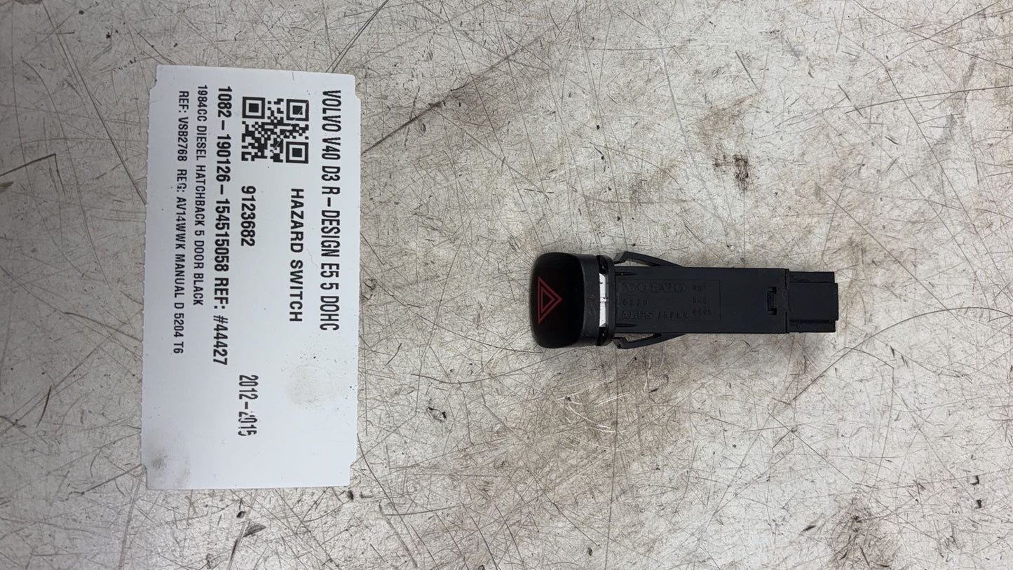 2012 - 2015 Volvo V40 Hatchback Hazard Switch Control Panel 9123682