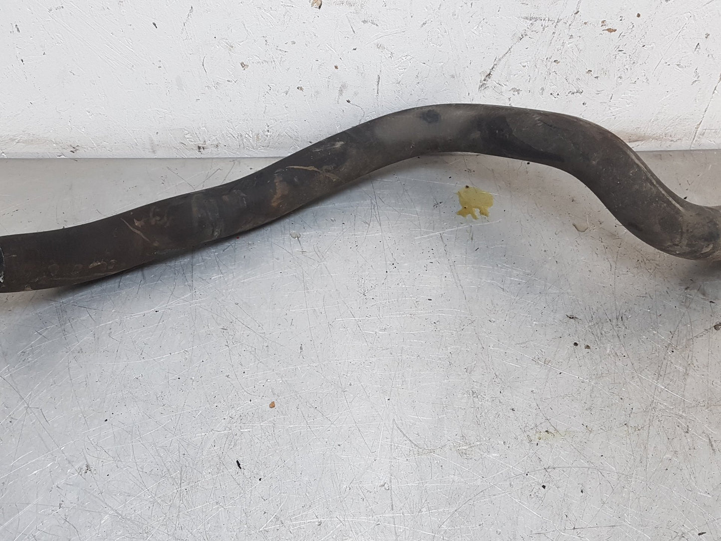 1997 - 2000 Volvo V70 Estate WATER HOSE 9470409
