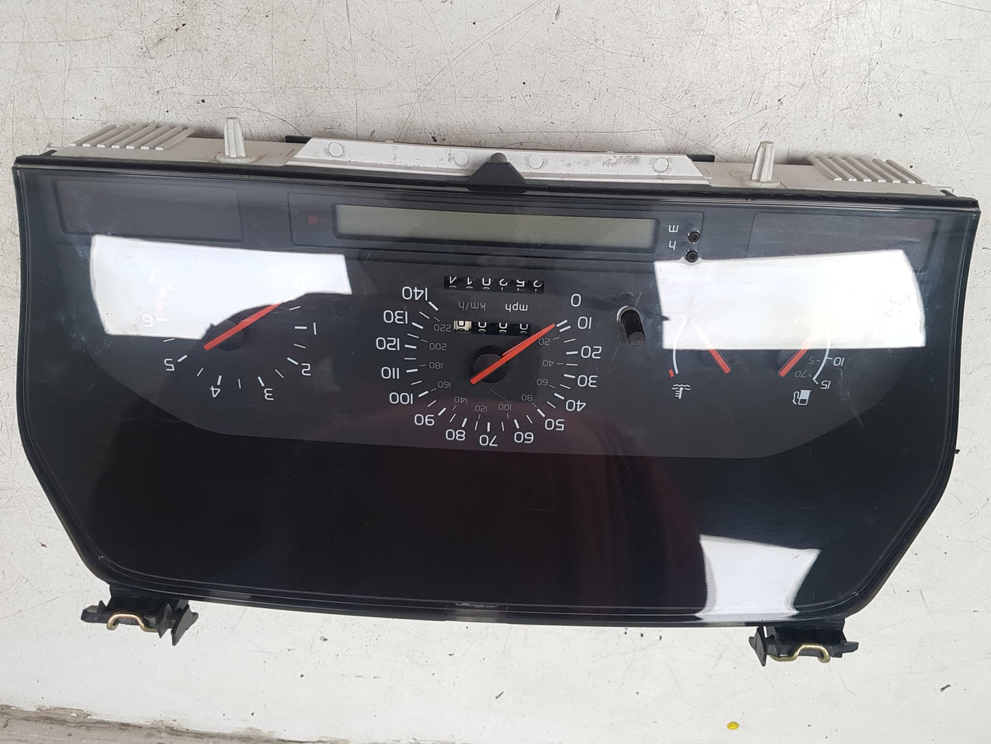 1992 - 1997 Volvo 850 Estate Instrument Cluster 9128095