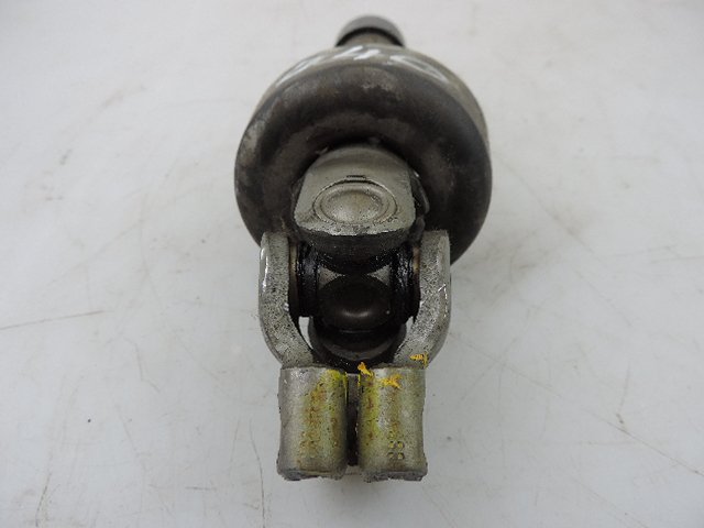 1994 - 1997 Volvo 440 Hatchback STEERING UJ