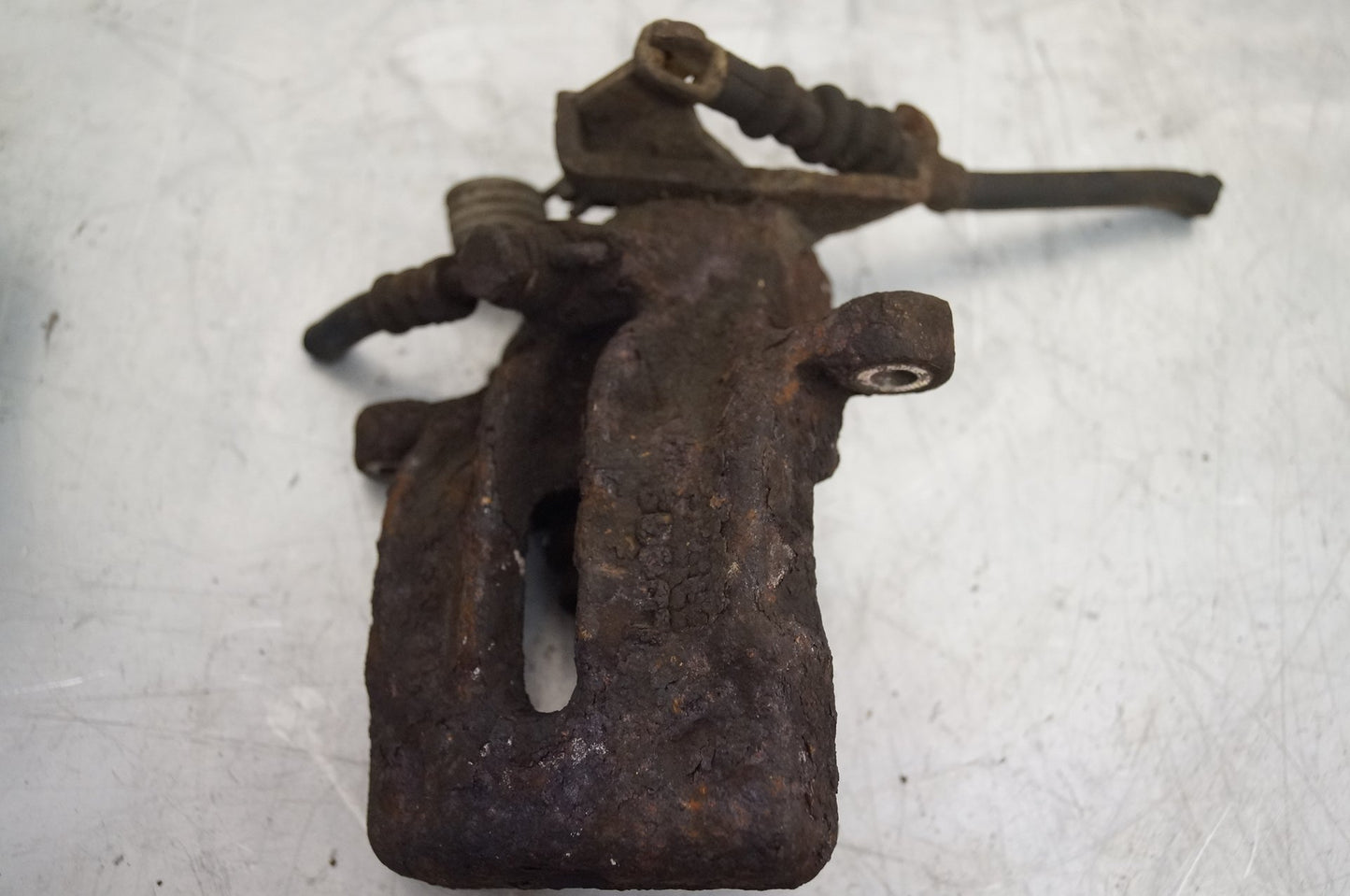 1998 - 2004 Volvo S40 Left Rear Caliper