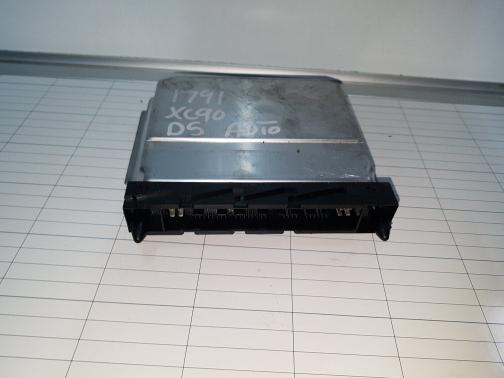 2003 - 2005 Volvo XC90 Estate Engine ECU 30646978A