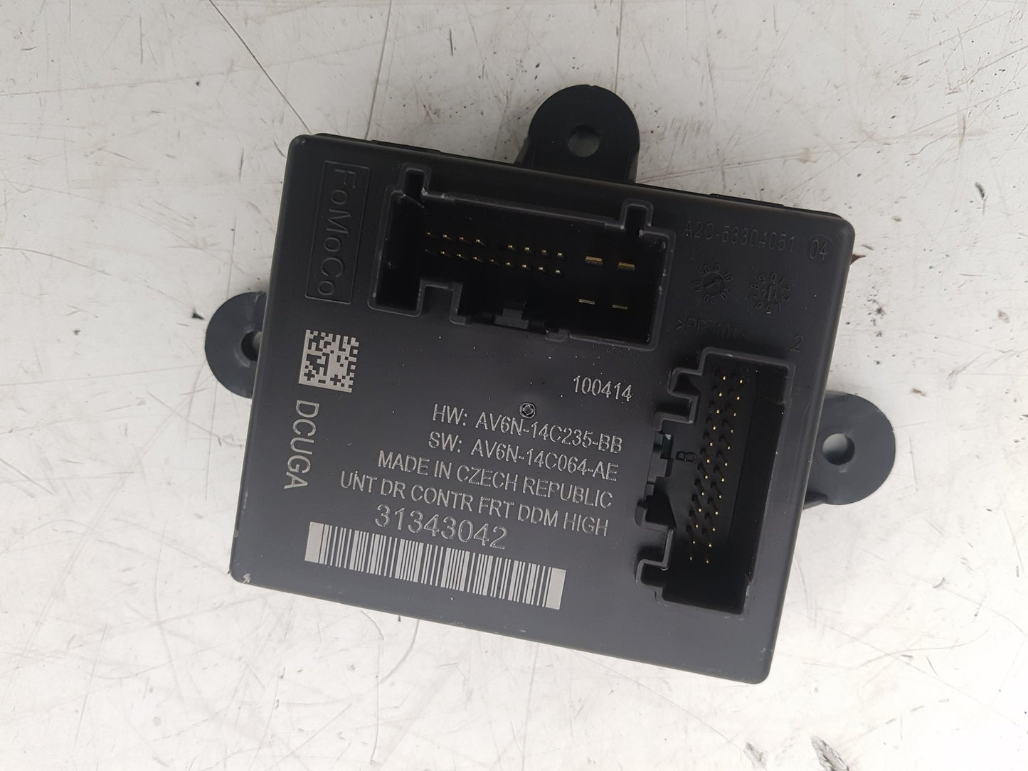 2012 - 2015 Volvo V40 Hatchback Door Control Module 31343042