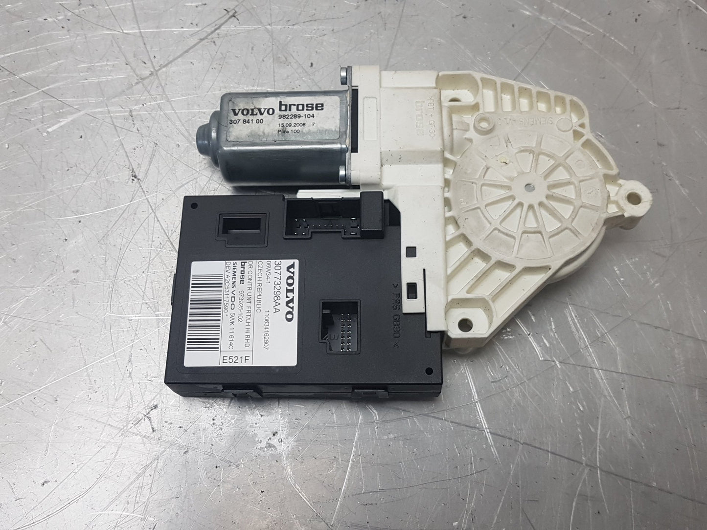 2007 Volvo C70 Convertible WINDOW REG MOTOR (PASSENGER SIDE FRONT) 30784100