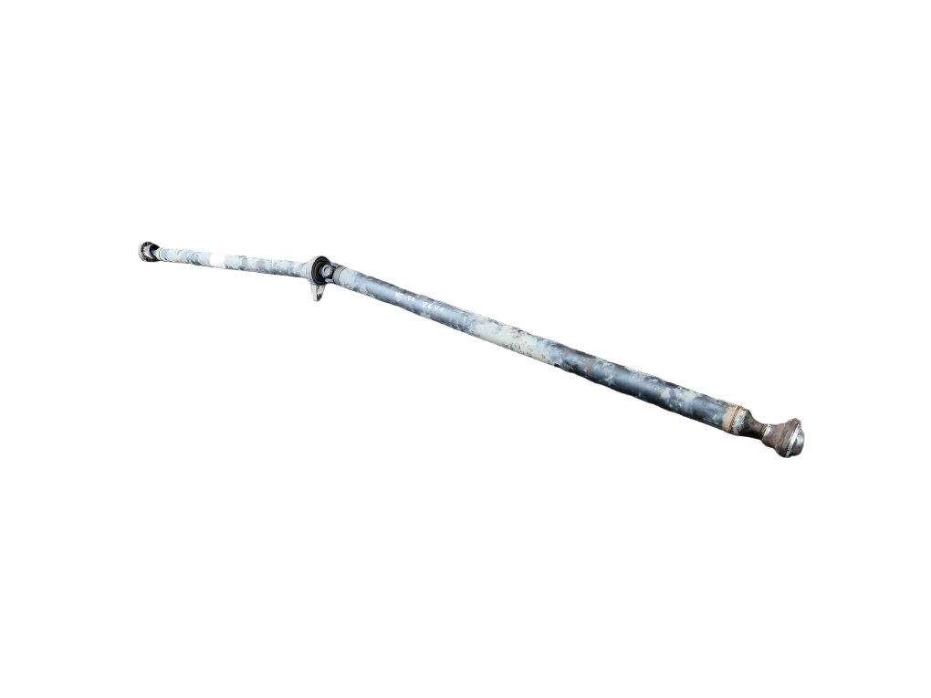 2002-2006 Volvo XC90 Propshaft 8689886 2.4 Diesel Automatic — Damaged End | VS Breakers Ltd