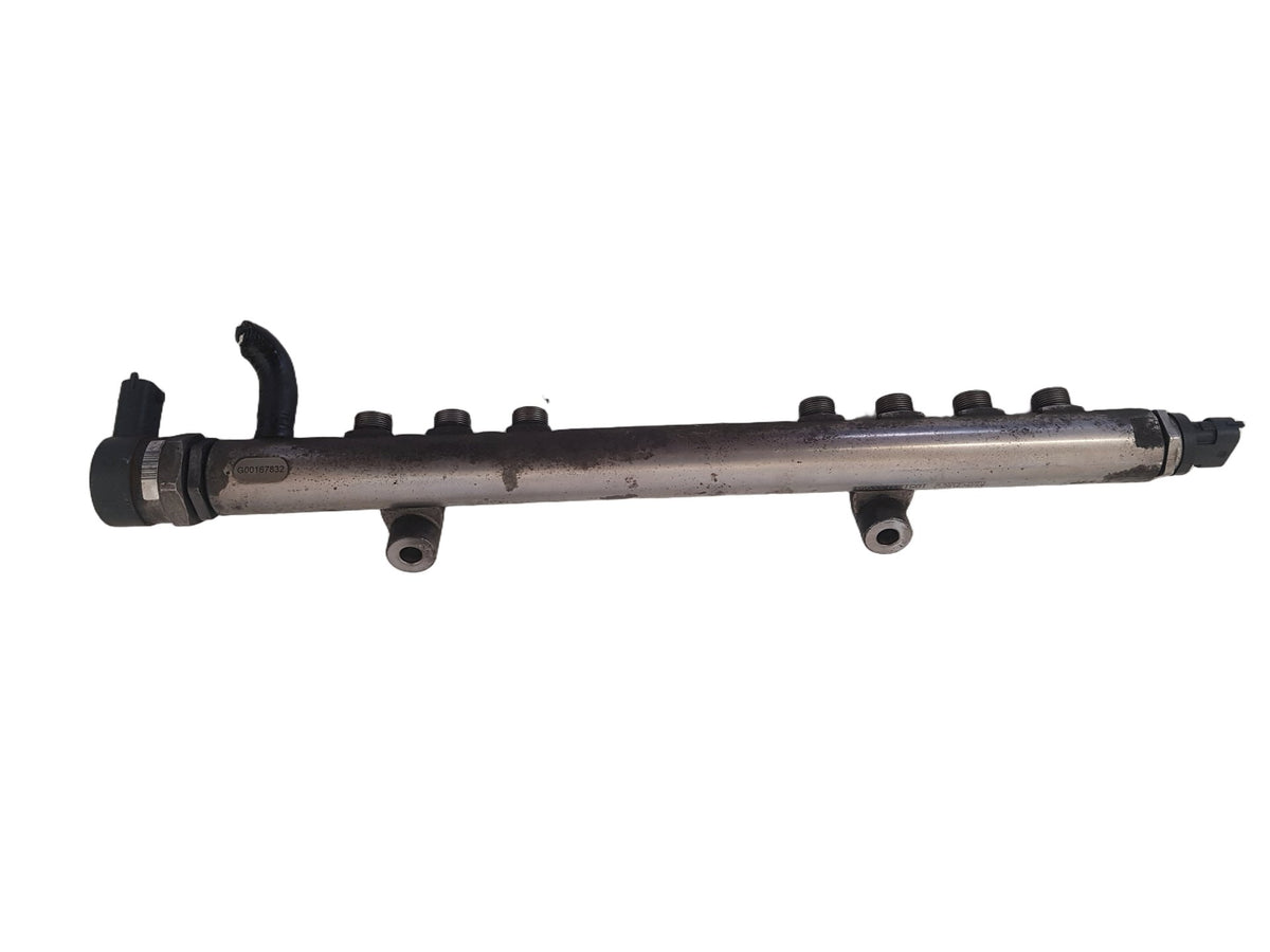 2009-2017 Volvo V60 2.4 D5 Common Fuel Rail & Sensor 0445215025