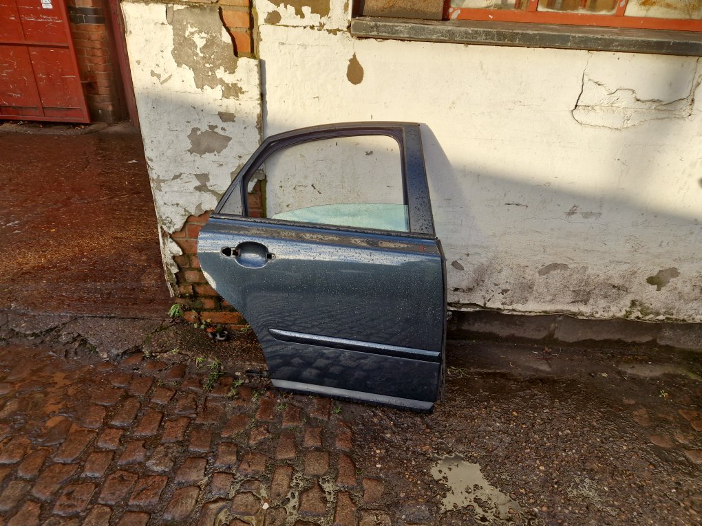2004 - 2010 Volvo S40 Saloon DOOR - BARE (REAR DRIVER SIDE) 31335462