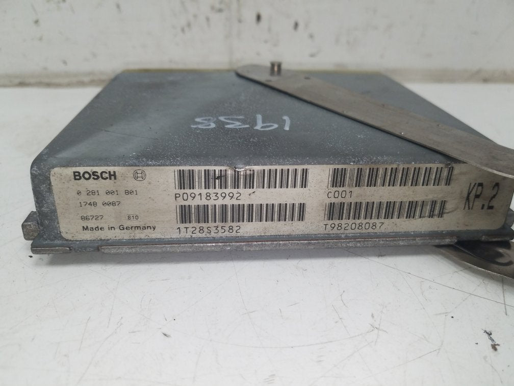 1997 - 1999 Volvo V70 Estate Engine ECU 09183992