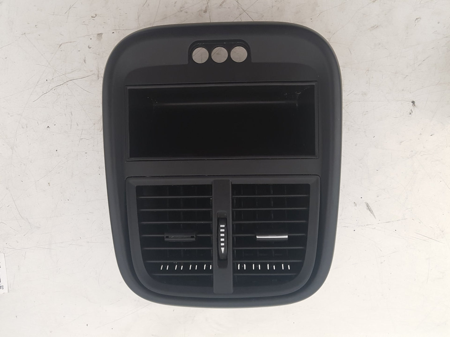 2010 - 2012 Saab 9-5 Saloon Dash Air Vent Centre 330188061