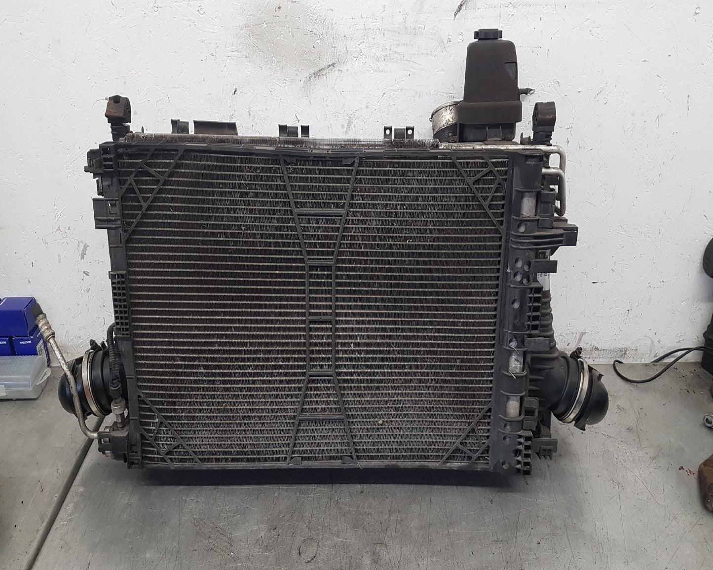 2010 - 2012 Saab 9-5 Saloon RADIATOR PACK (WATER, AC, INTERCOOLER AND FAN) 8658004 1322018