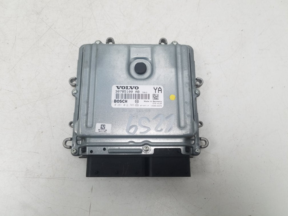 2007 - 2016 Volvo V70 Estate Engine ECU 30785100 AB 0281012765