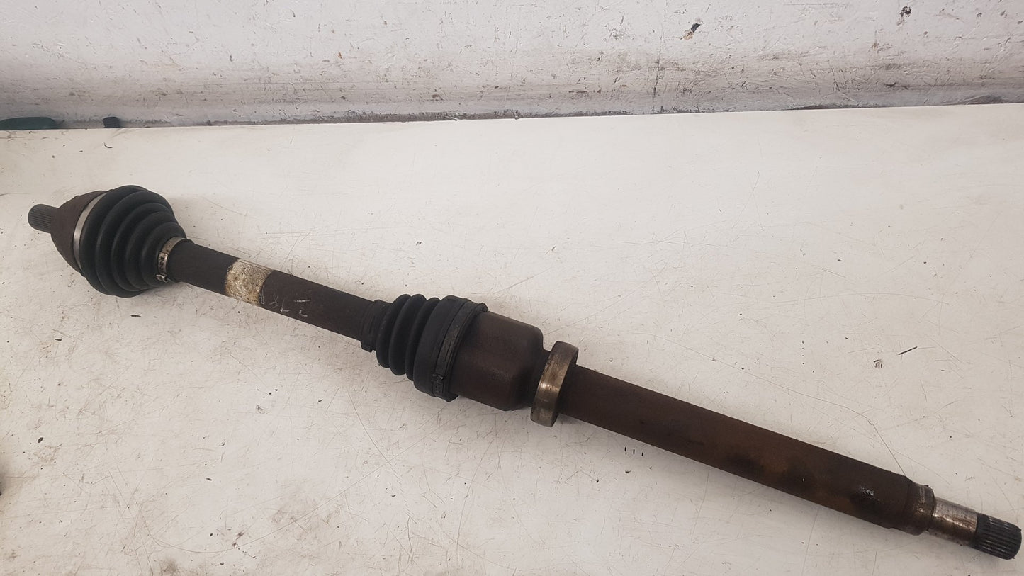 2005 - 2012 Volvo S40 Saloon Driveshaft (Manual) UK Drivers Side Front. 31256933