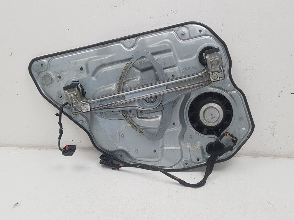 2006 - 2009 Volvo S80 Saloon Right Rear Window Regulator/Motor 983042
