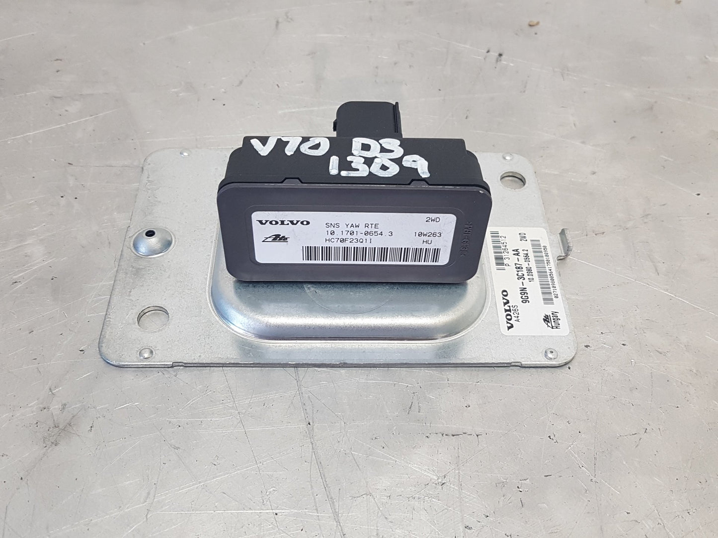 2008 Volvo V70 S80 Yaw Rate Sensor 10.1701-0654.3 31264512