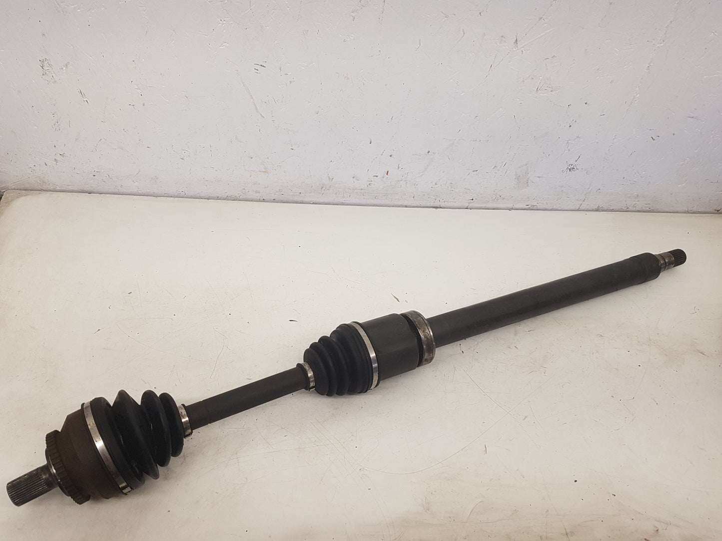 2005-2008 Volvo V70 Front Driver Driveshaft Manual 8603883
