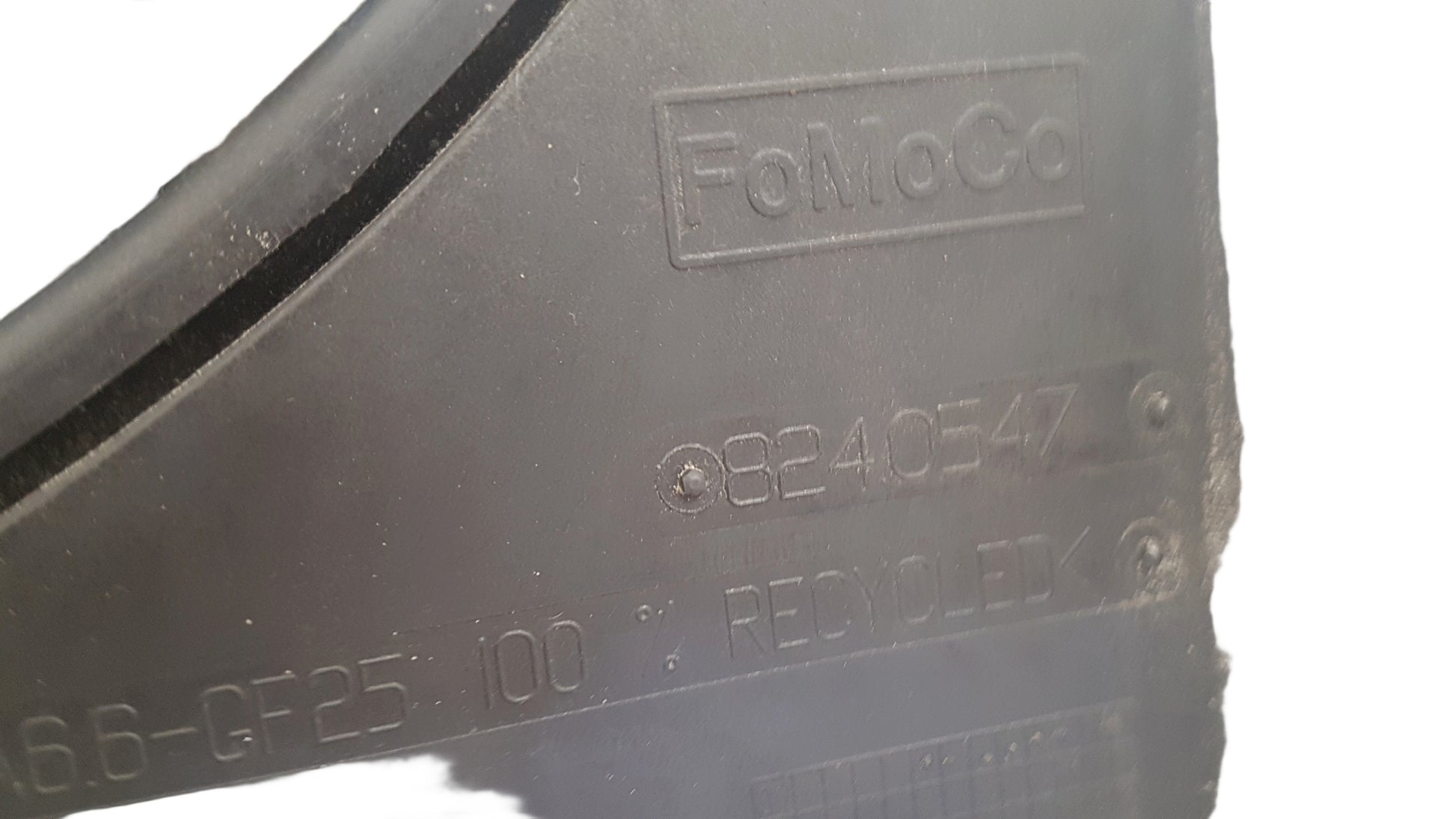 2008-2011 Volvo V70 Radiator Fan and Cowling 8240547