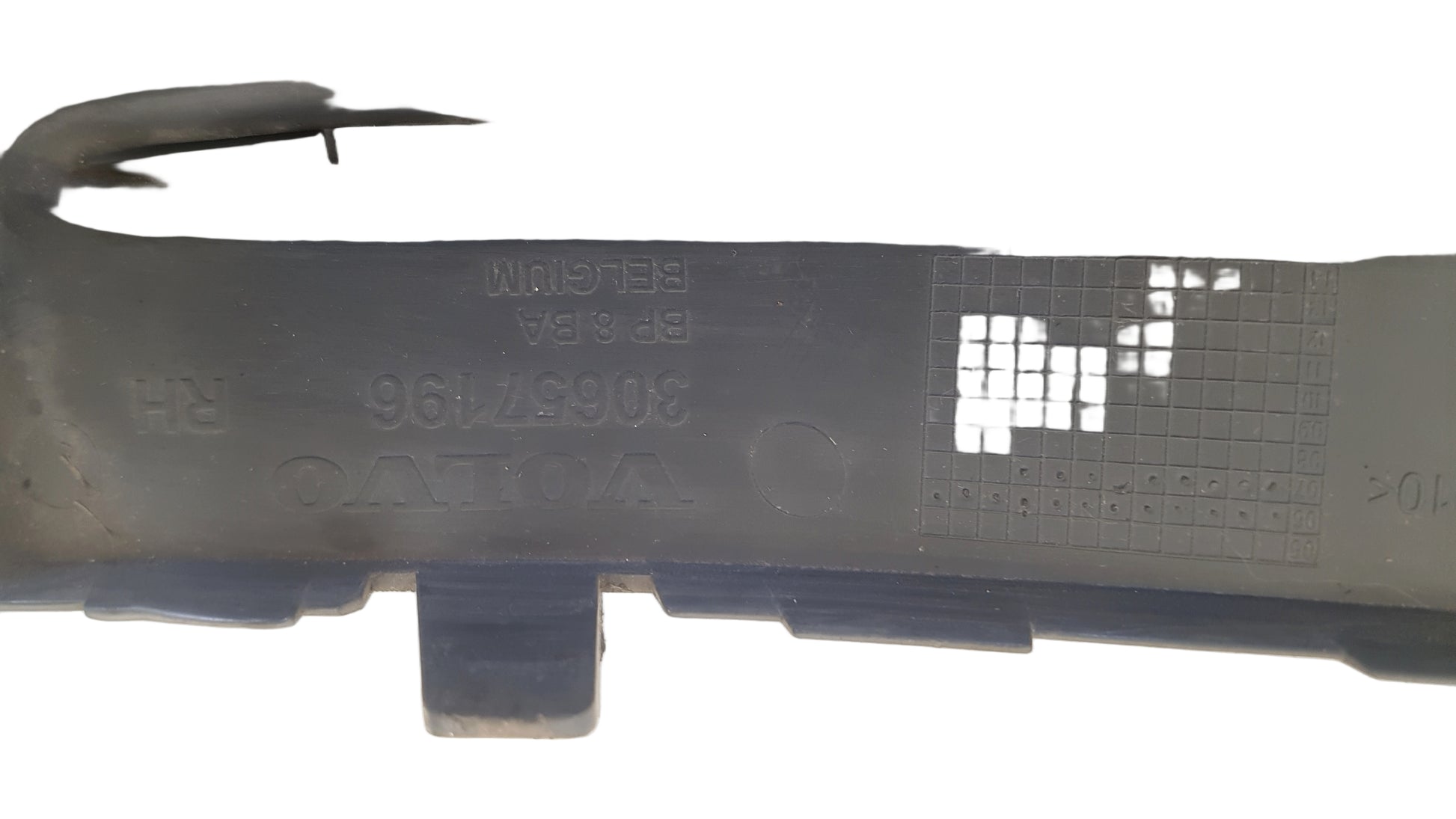 Volvo C30 Right Fog Light Cover Right 2007-2012 30657196 12M Warranty