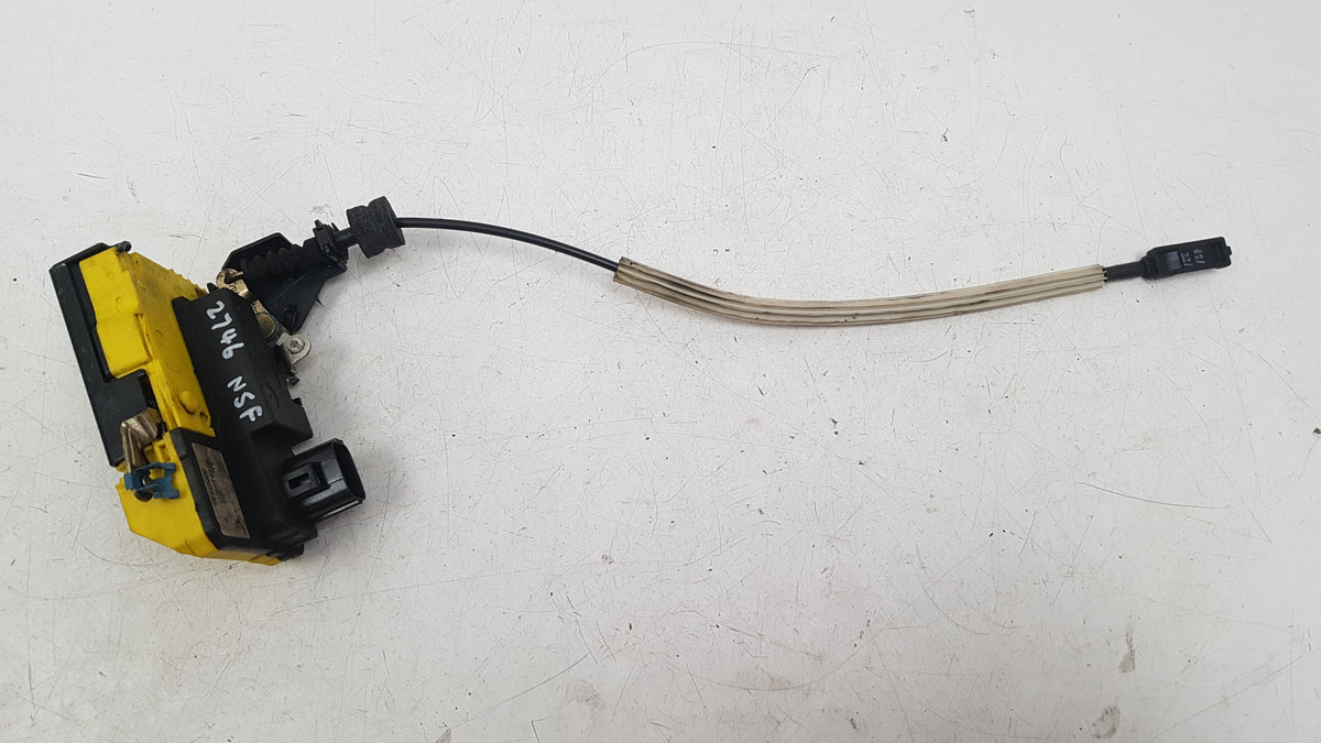 2005 Volvo V70 Front Passenger Door Lock Actuator 8650545