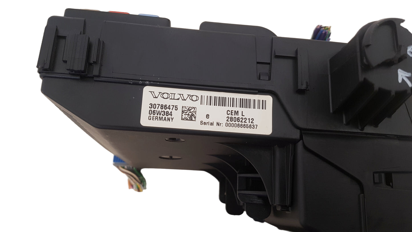 2003-2007 Volvo XC70 II Central Electronic Module 30786475