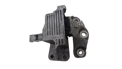 32325236 Volvo XC40 T3 Left Engine Mount 2018-2025 1477cc Petrol Automatic — VS Breakers