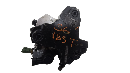 2006-2010 Volvo V50 D5 High Pressure Fuel Pump 0445010111 2400cc Diesel D5244T