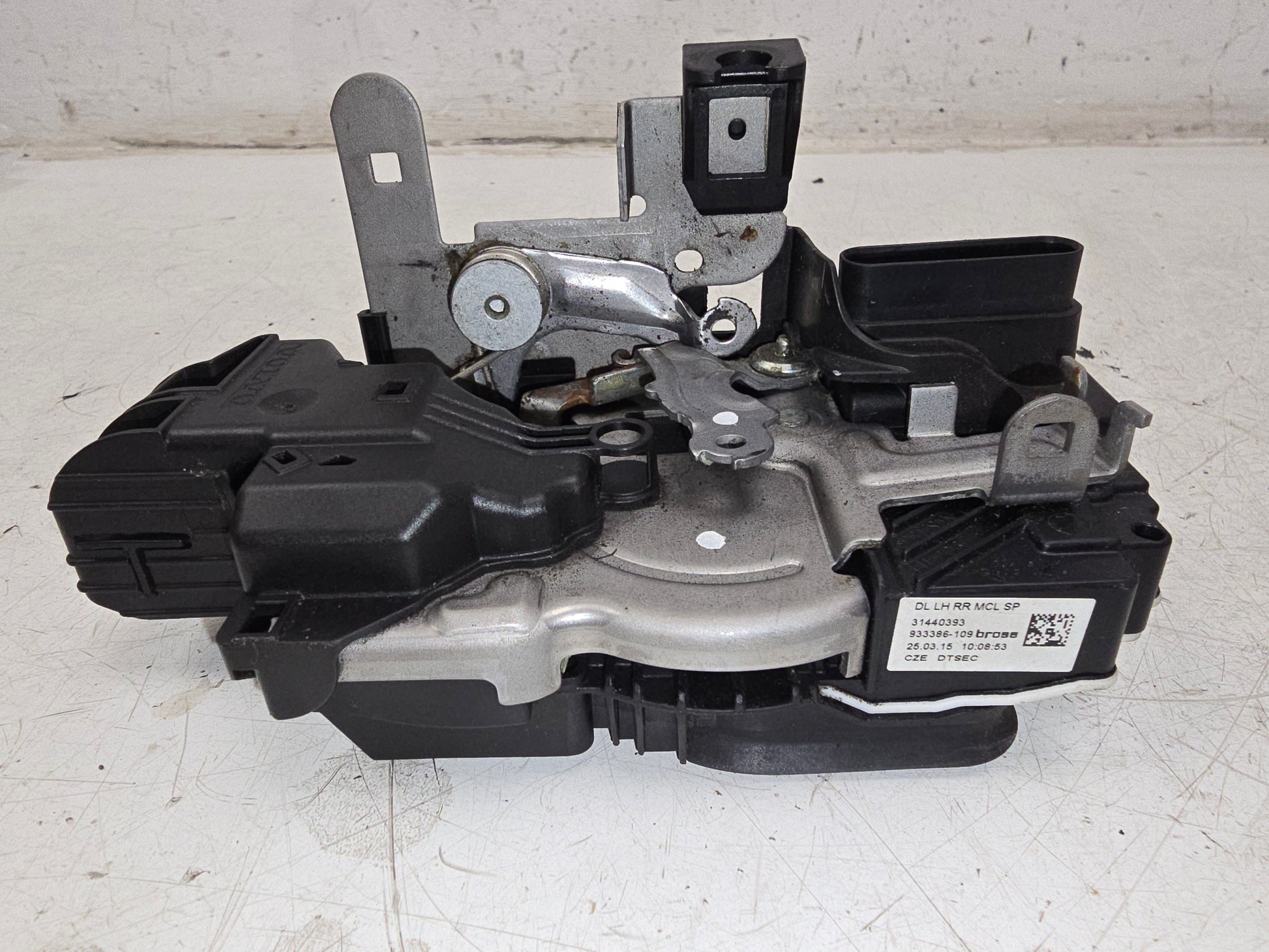 2012-2019 Volvo V40 Left Rear Door Lock Actuator 31440393