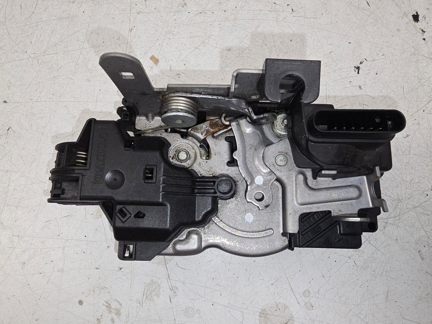 2012-2019 Volvo V40 Left Rear Door Lock Actuator 31440393