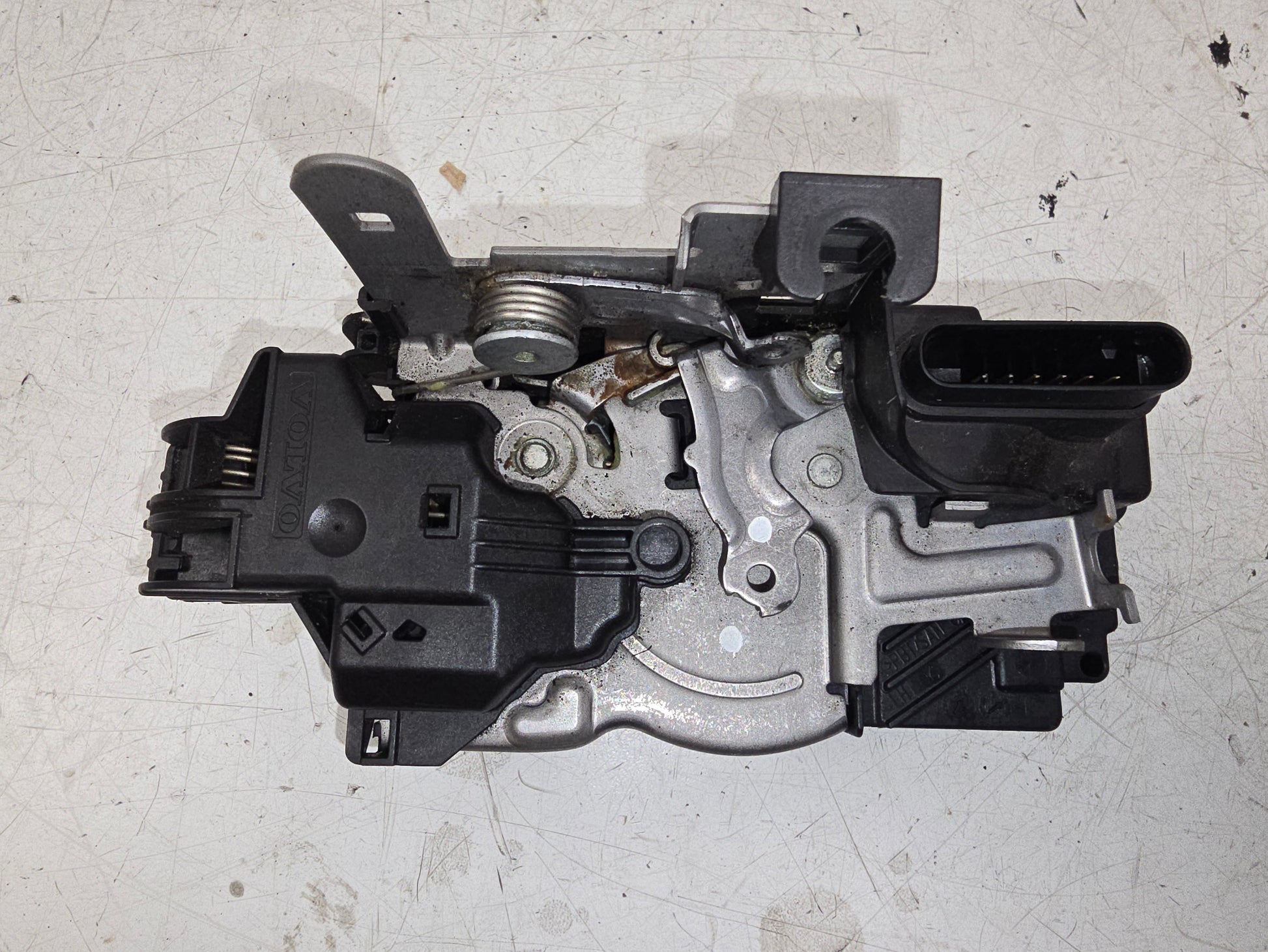 2012-2019 Volvo V40 Left Rear Door Lock Actuator 31440393