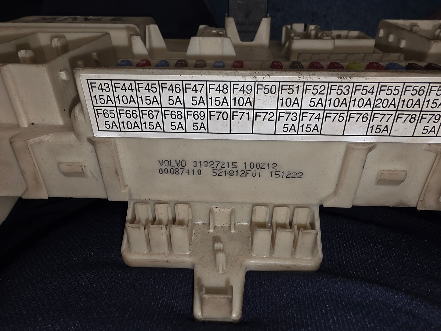 Volvo S40 2004-2012 CENTRAL ELECTRONIC MODULE (CEM) 31327215 — photo 8