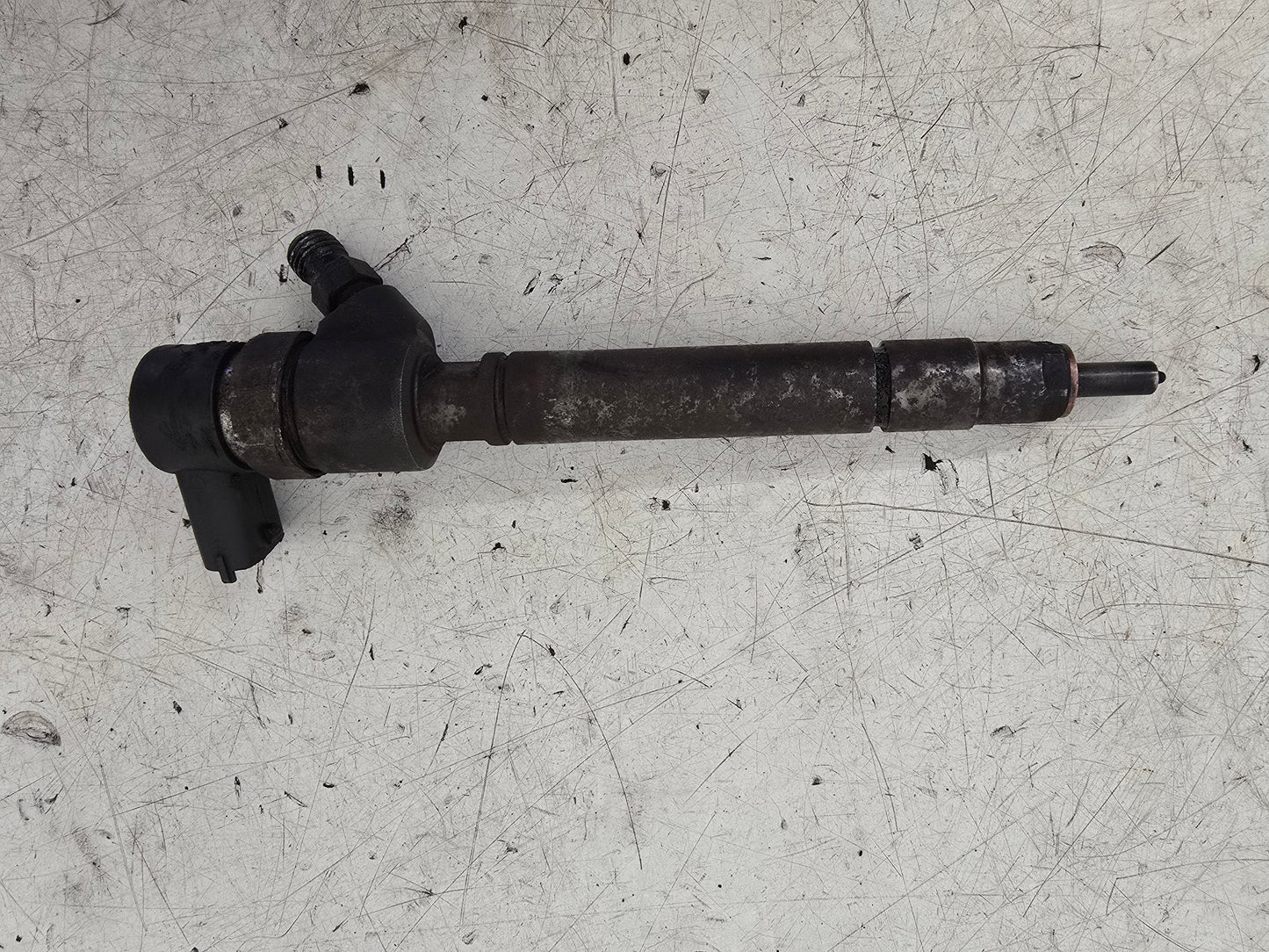 2006 Volvo XC90 D5 Fuel Injector 30750283