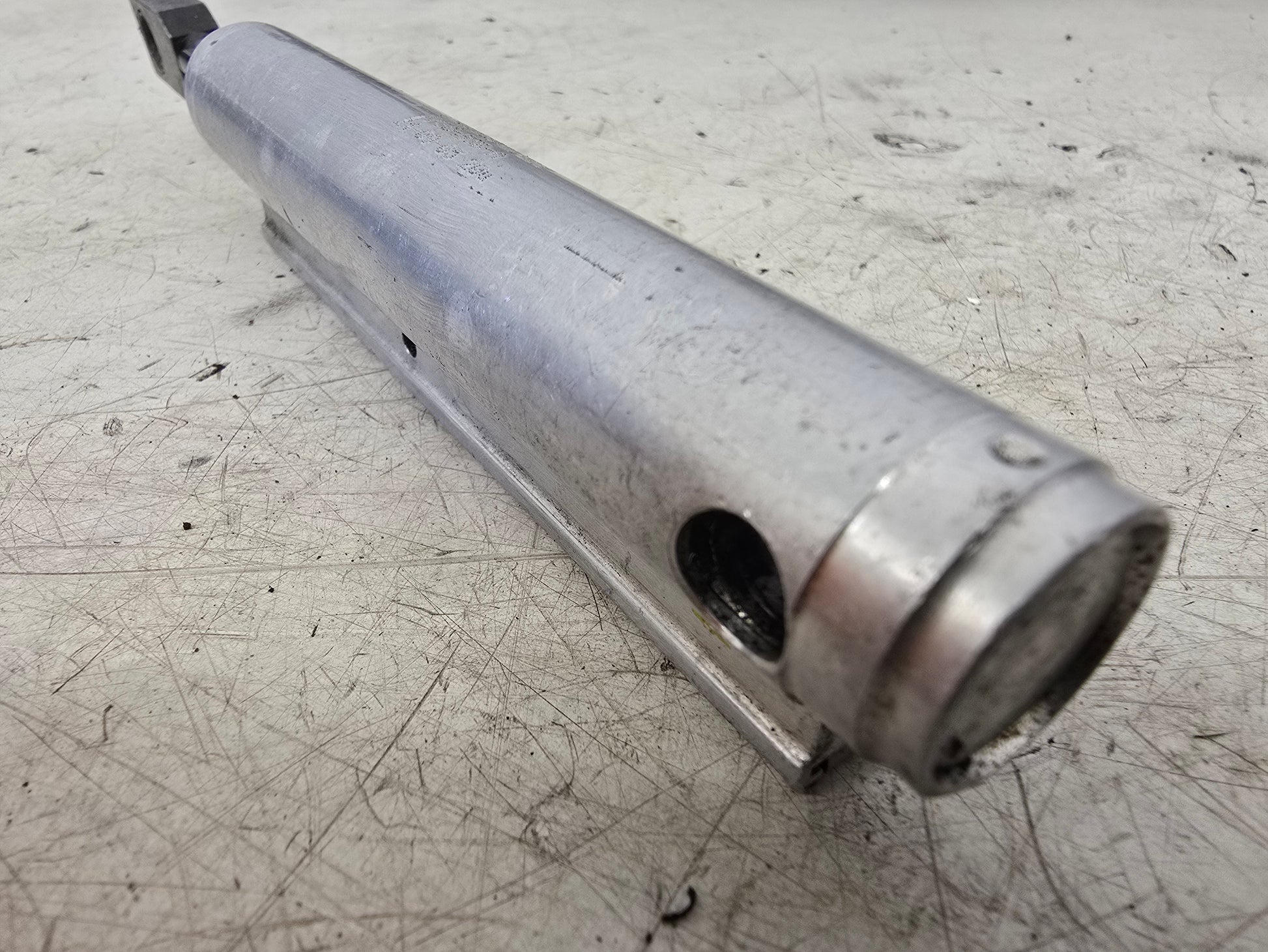 2007-2011 Saab 9-3 Convertible 6th Bow Left Hydraulic Roof Ram 12833508