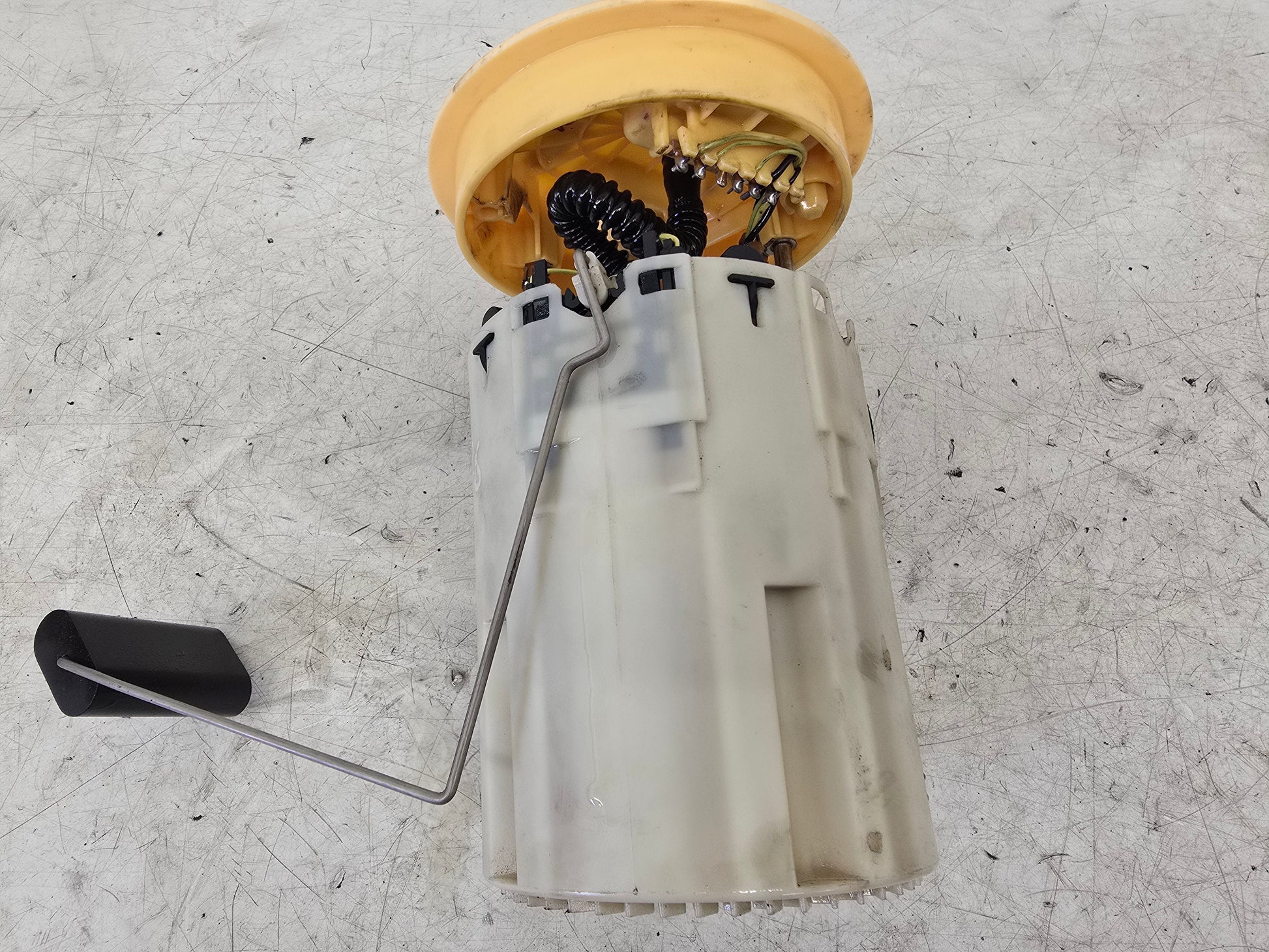 2008-2009 Volvo C30 S40 V50 C70 In-Tank Fuel Pump 30792594
