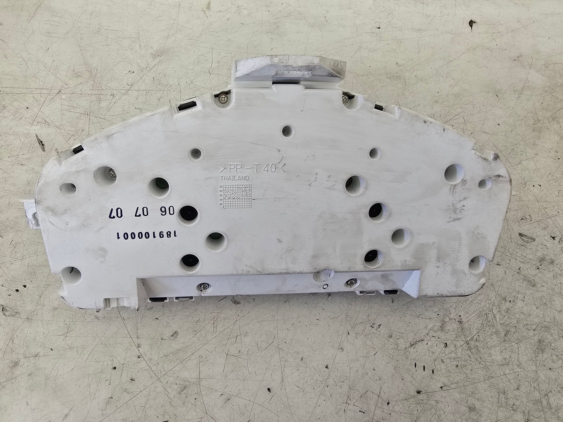 2007 Volvo C30 Instrument Cluster 30695705