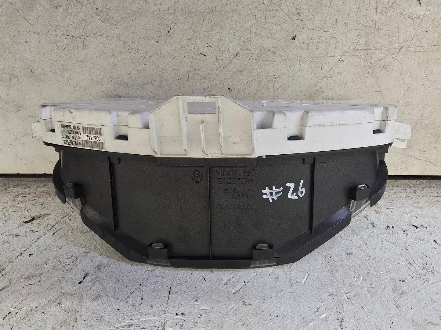 2007 Volvo C30 Instrument Cluster 30695705