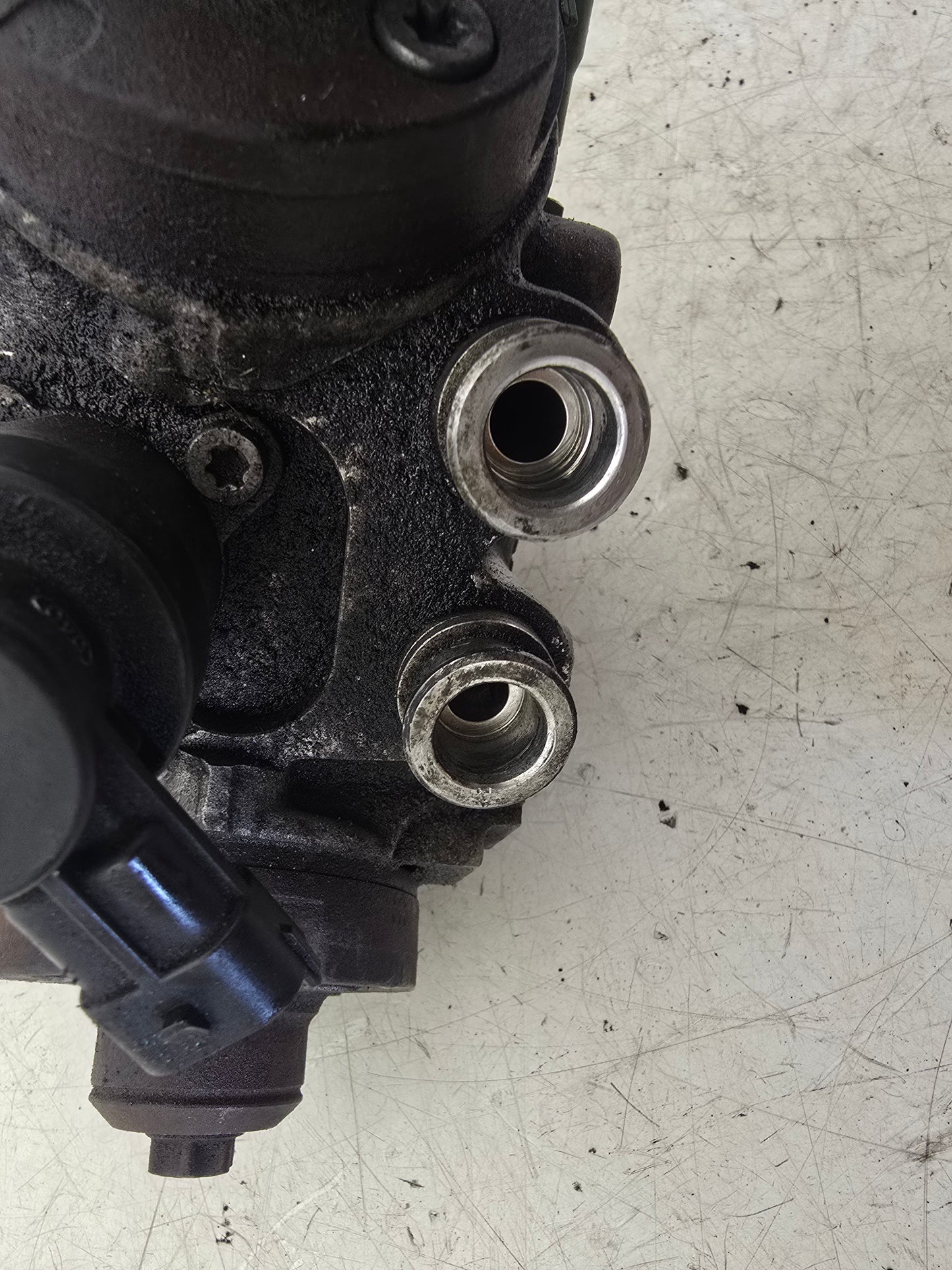 2007 Volvo C30 2.4 Diesel Fuel Pump 31272896
