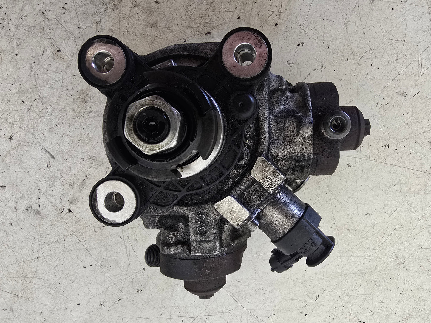 2007 Volvo C30 2.4 Diesel Fuel Pump 31272896