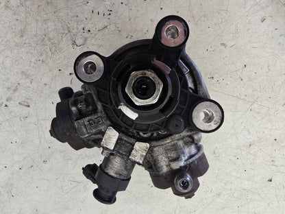 2007 Volvo C30 2.4 Diesel Fuel Pump 31272896
